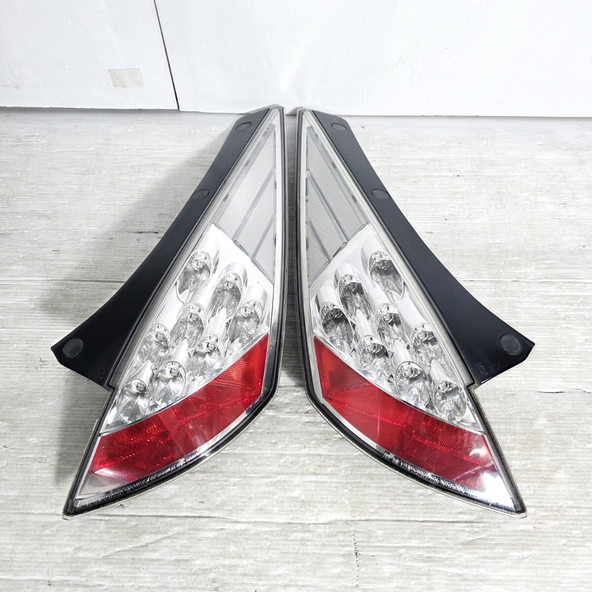 日産 フェアレディZ Z33 後期 純正 OP テールライト テールランプ 左右セット拍卖
