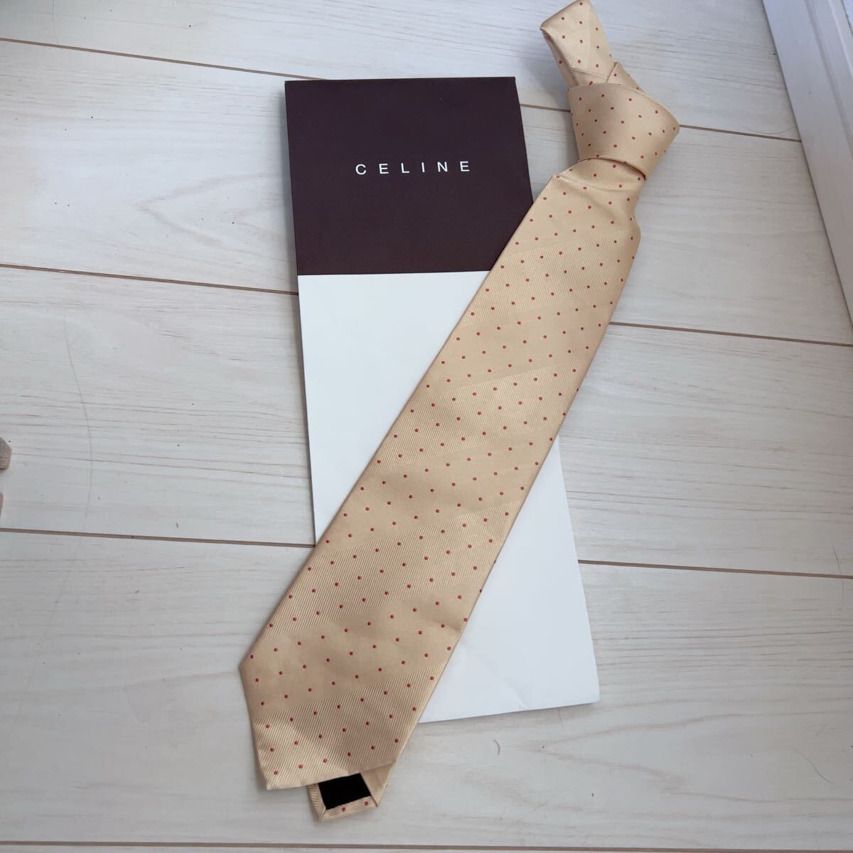 (未使用)セリーヌ CELINE ネクタイ シルク100 CELINE ネクタイ セリーヌ 総柄 ドット柄拍卖