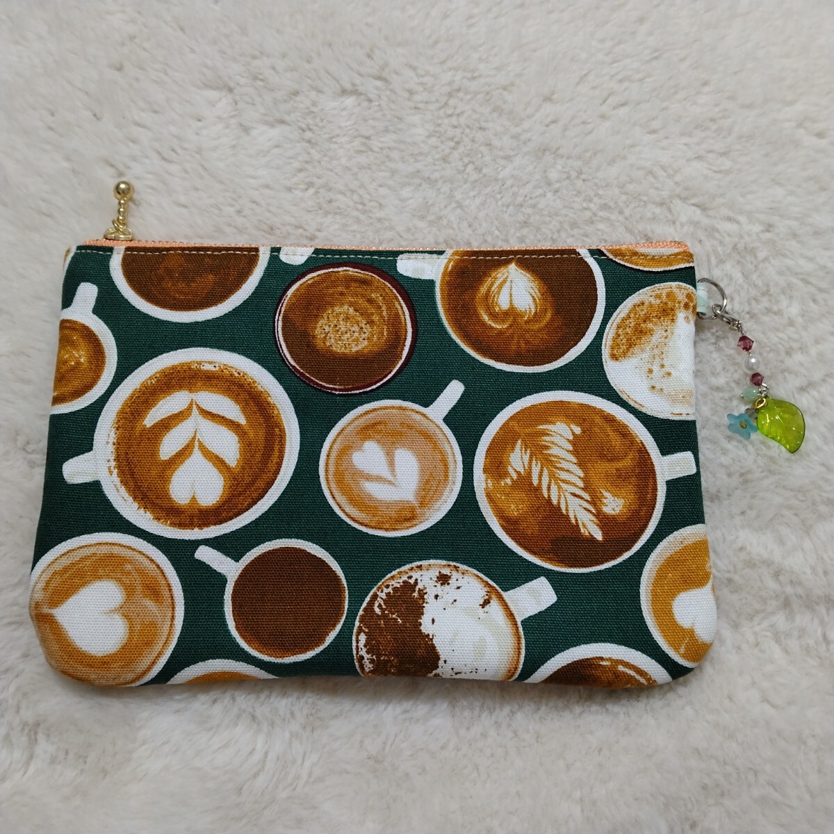 ★通帳サイズ★カプチーノ柄♪ファスナーポーチ★化粧ポーチに拍卖