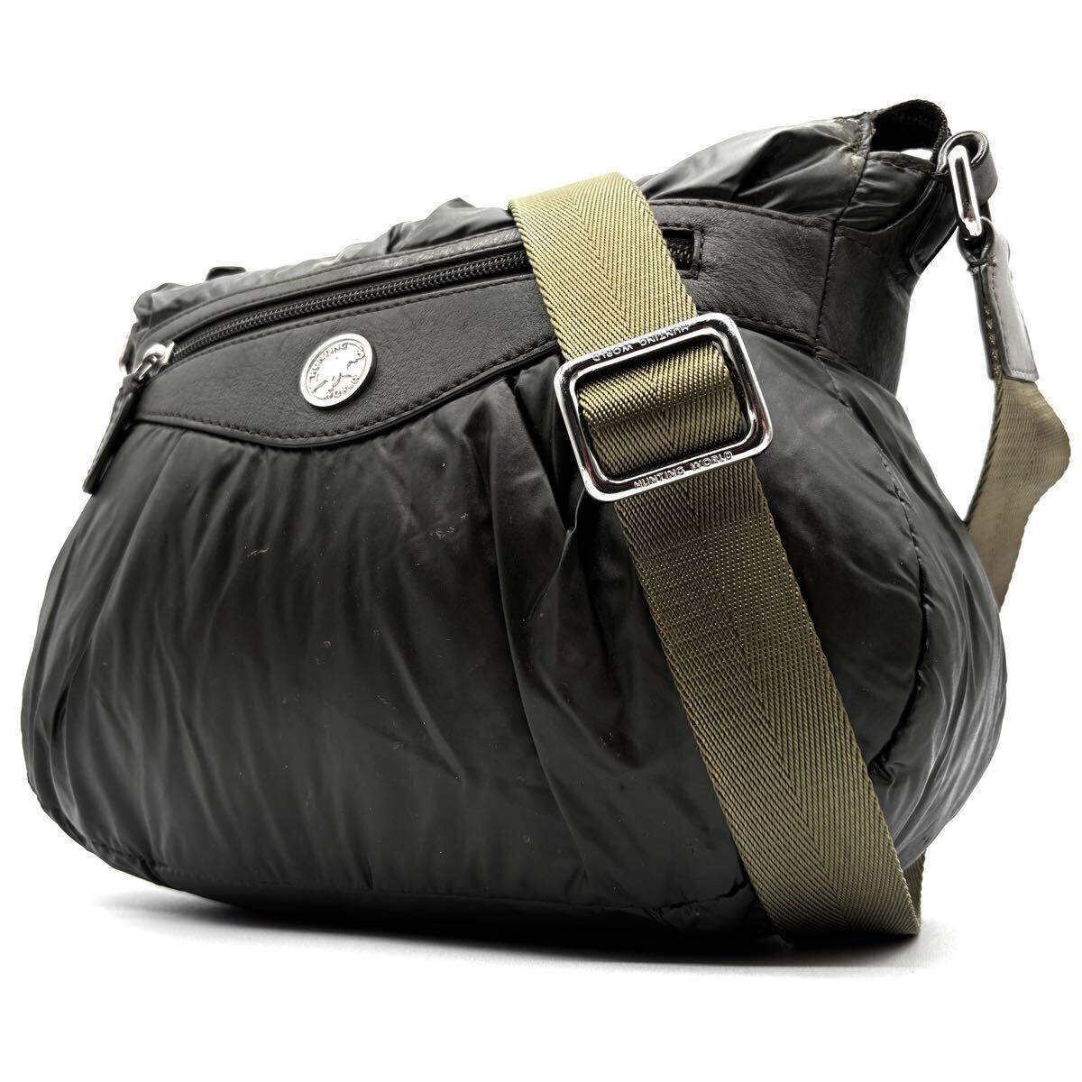 1円 希少色・美品 ハンティングワールド ショルダーバッグ メンズ バチュー 斜め掛け クロスボディ ジップ開閉 ロゴ レザー グリーン拍卖