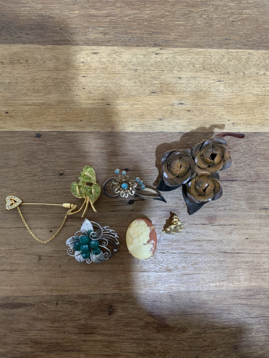 ◆ブローチ7点◆ アクセサリー ヴィンテージマフラーストールベレー帽レトロ ブレスレット ネックレス リング イヤリング拍卖