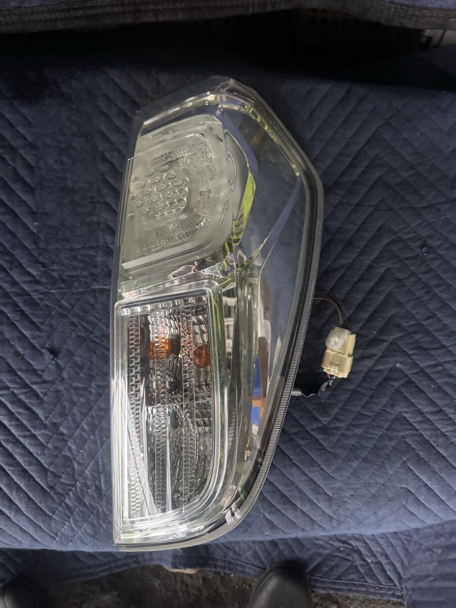 B11A テールランプ ekスペース拍卖