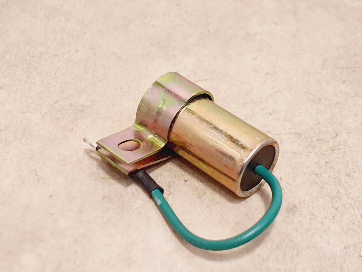 ルノー・4 キャトル デュセリア コンデンサ拍卖