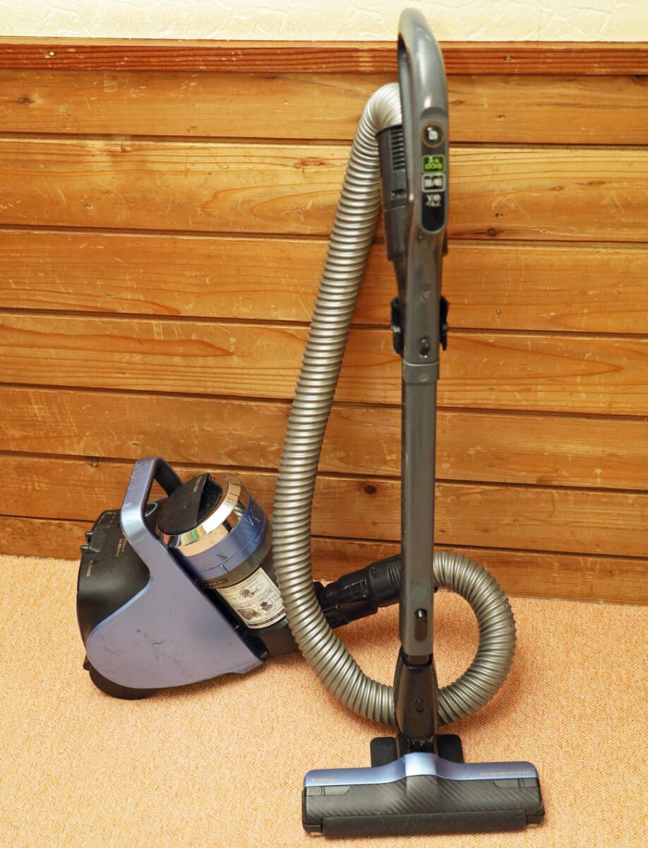 TOSHIBA VC-JS4000-B サイクロン式掃除機 2015年製拍卖