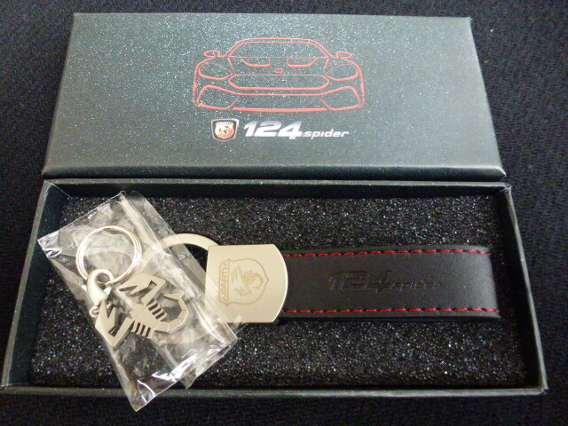 【新品!最安値!】アバルト 124 スパイダー 純正 キーホルダー フィアット FIAT ND ロードスター 124 スコーピオン 正規品拍卖