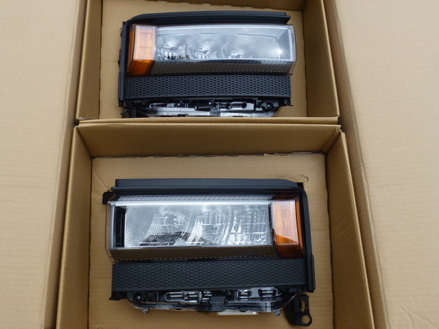 【SALE!新品同様!】ランドクルーザー 250 ヘッドライト 角目 250 ランクル VX トヨタ 純正 正規品 リフレクター ヘッドランプ拍卖