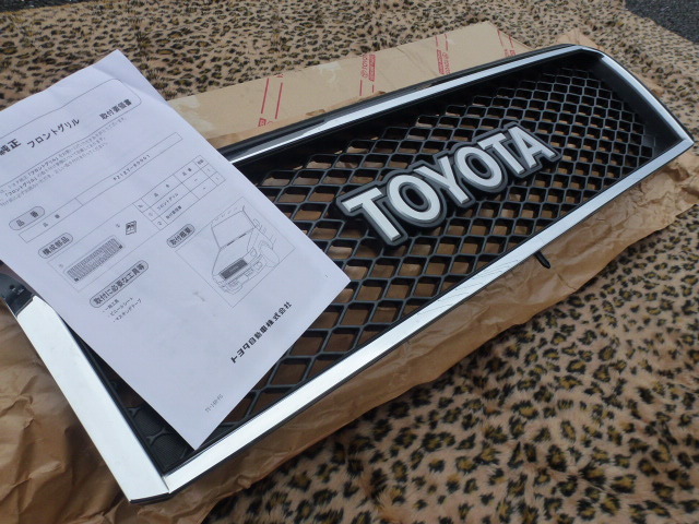 【美品!純正!】ランドクルーザー 70 再販 トヨタ フロント ラジエター グリル GRJ76K ランクル オプション メッシュ 正規品 復刻 GRJ79K拍卖