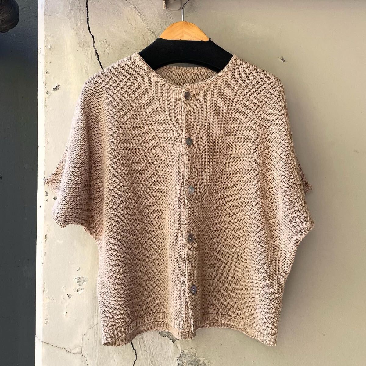 NATURAL LAUNDRY ナチュラルランドリー カーディガン ベージュ トップス ニット 半袖 ペーパー 和紙 綿 M 美品 7257K-001拍卖