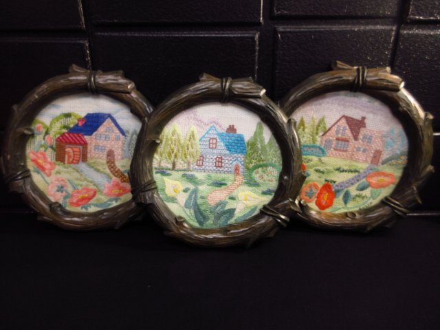 y4308 レトロ 額装刺繍絵 3点セット 壁掛け ウォールオブジェ インテリア 雑貨 美術品 家具 タペストリー拍卖