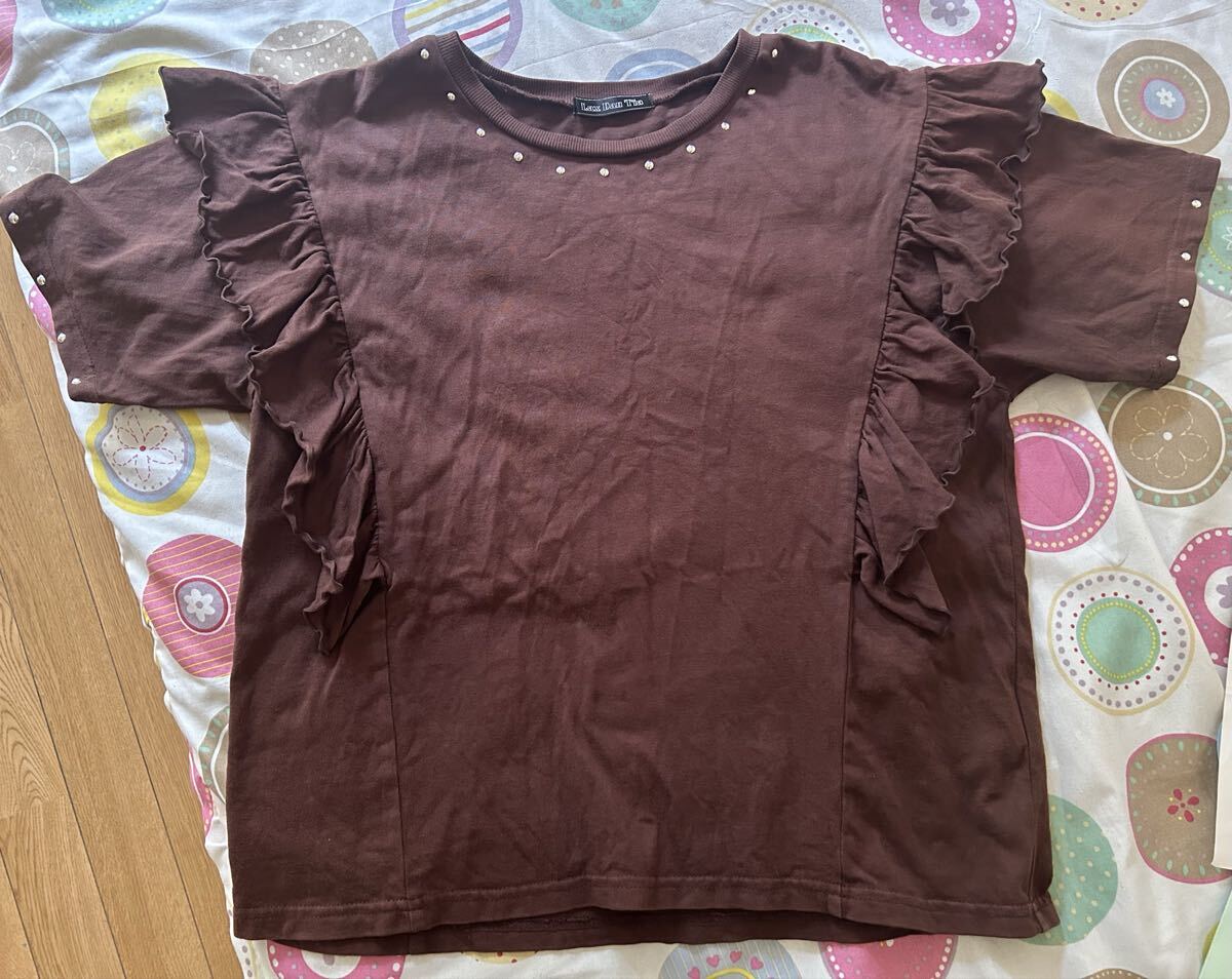 新品未使用 しまむら 可愛い オシャレ フリルスタッズ ブラウン Tシャツ 半袖カットソー フリル拍卖