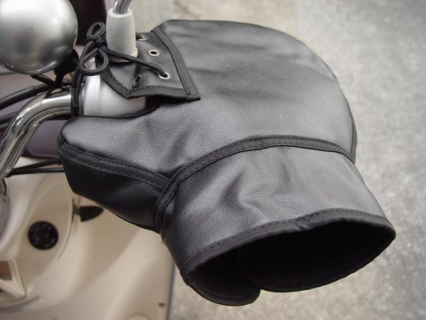 ■■OSS 防寒ハンドルカバー 裏地は暖かな起毛素材 ロングセラー商品 ブラック 新品 BHC-01拍卖