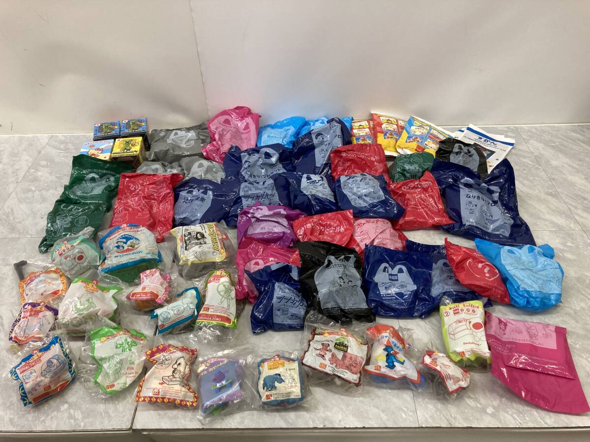 ★◆【未開封】ハッピーセット 大量セット サンリオ スヌーピー ドラえもん トミカ ディズニー他 おもちゃ 玩具 まとめ 箱100サイズ拍卖