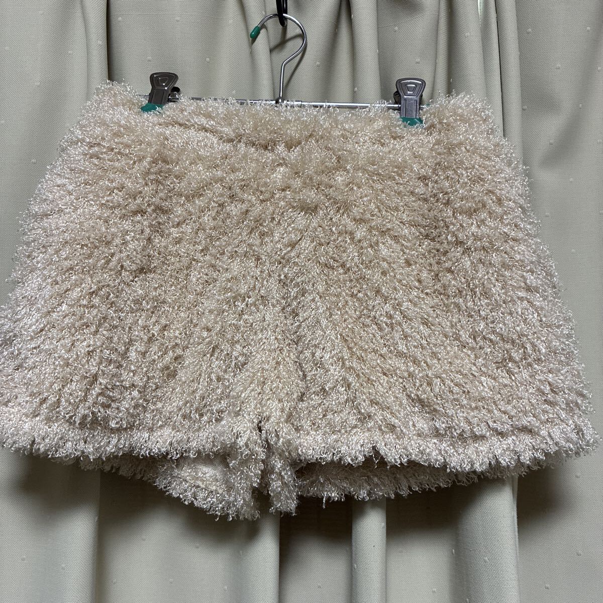 fetish ふわふわモコモコ ボトムス ショートパンツ アイボリー 韓国製拍卖