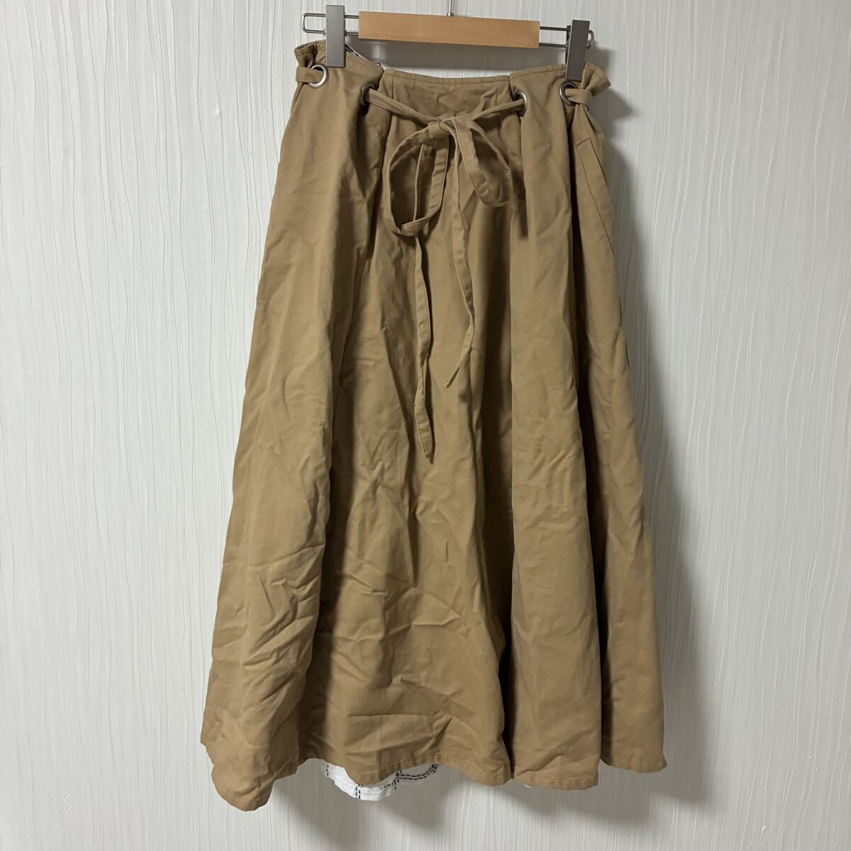 AMERI VINTAGE × STUDIOUS 2WAYチェック×ベージュ アネモネフレアスカート レディース スカート a1327拍卖