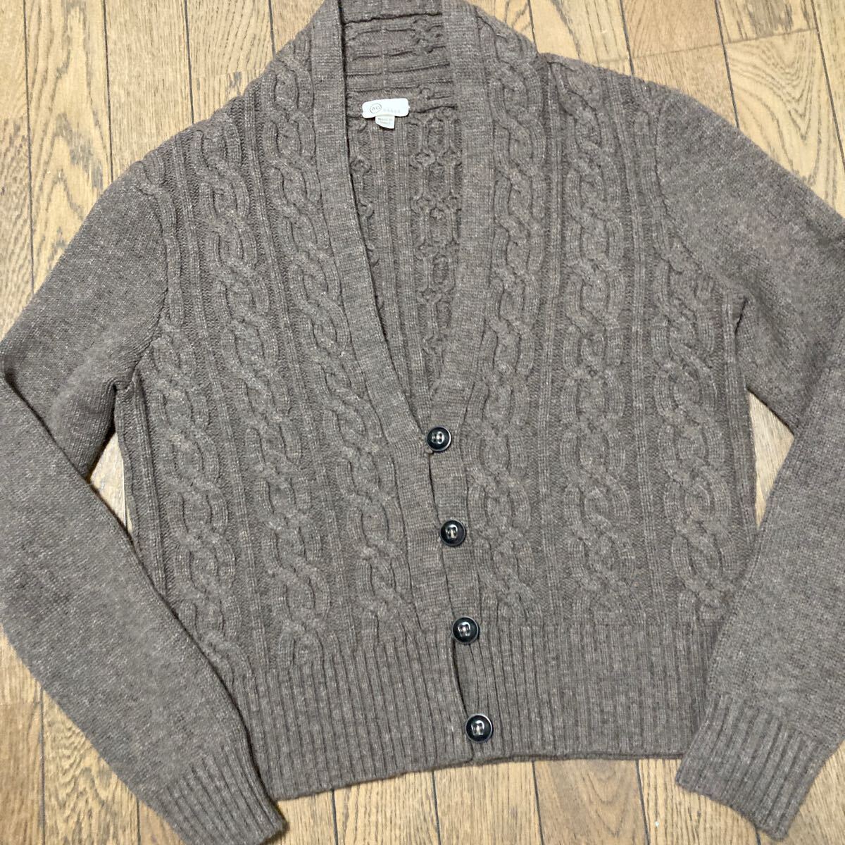 エイジー 秋冬物縄目模様ニットカーディガン サイズL(コーヒー)拍卖