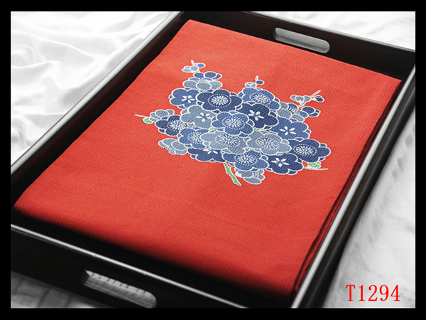 蔵【T1294】厳選逸品 縮緬 染め帯 梅紋 紅緋色地 気品豊かに 正絹高級美術名古屋帯 ◇検簪着物袋帯和装小物帯締め拍卖