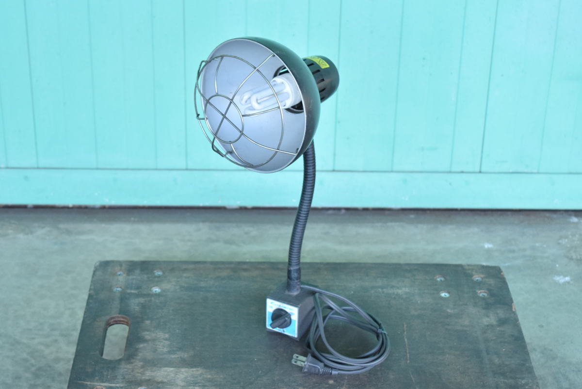 最終値下げ!!★マグネット付きライト カネテック★ 点検、清掃済み!!三重県拍卖