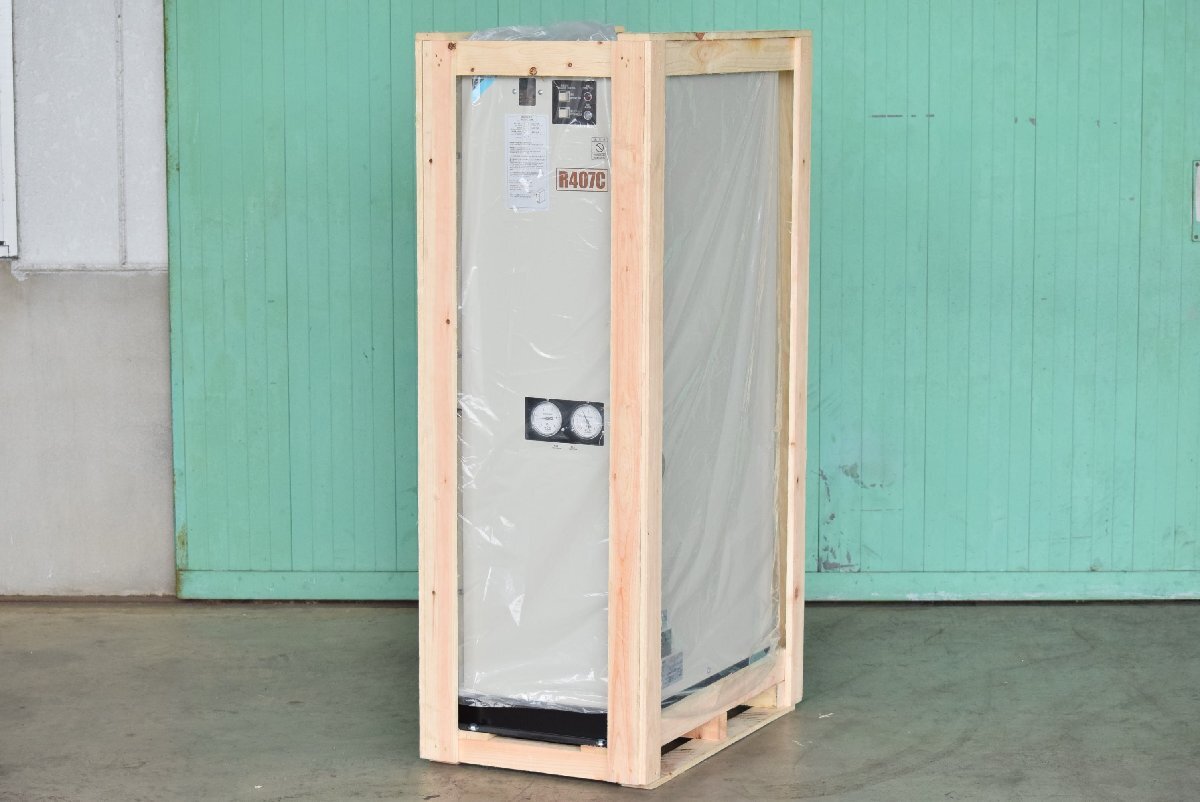 【新品2025年2月】チリングユニット ダイキン工業 UWP90A7 空冷式 冷却能力:8.0/9.0kw 三重県拍卖