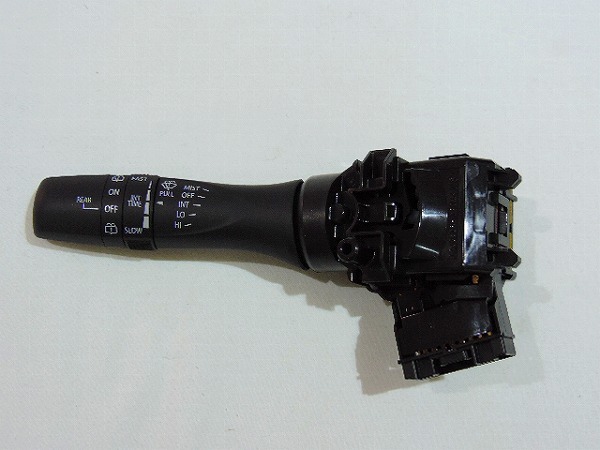 スズキ純正 時間調整機能付 間欠ワイパーレバースイッチ JB64 ジムニー / JB74 ジムニーシエラ 流用可能拍卖