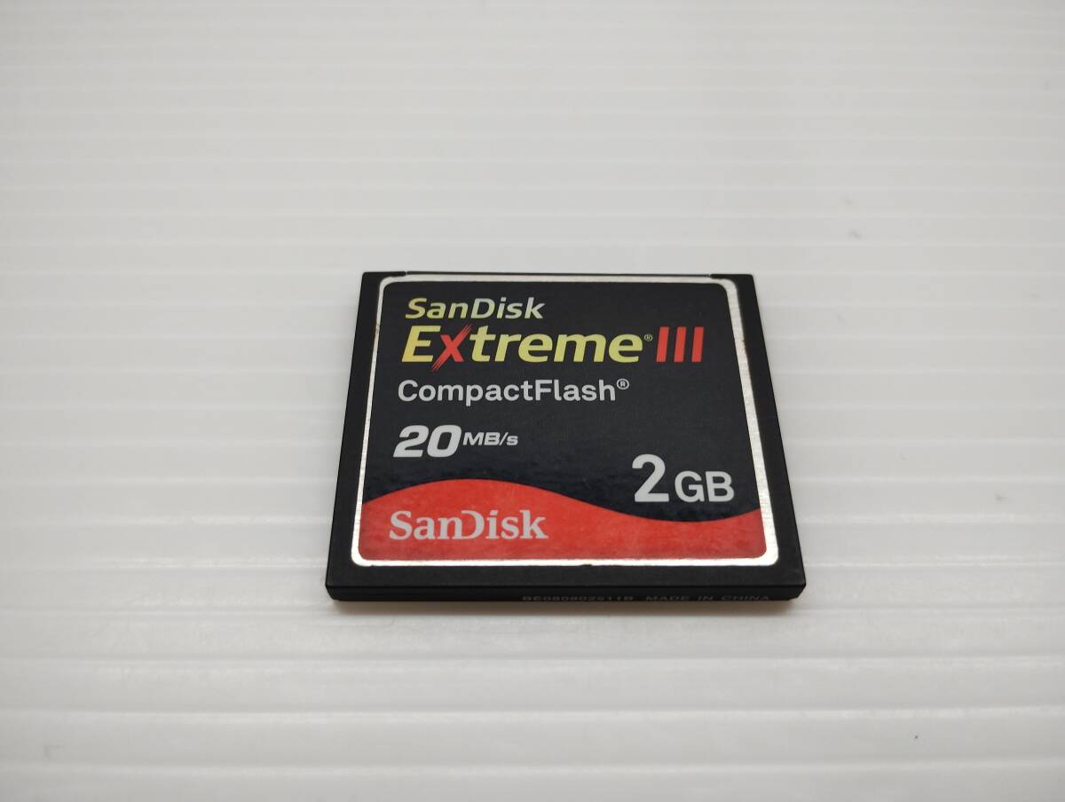 裏面シール無し 凹み有り 2GB SanDisk ExtremeⅢ CFカード コンパクトフラッシュカード フォーマット済み メモリーカード拍卖