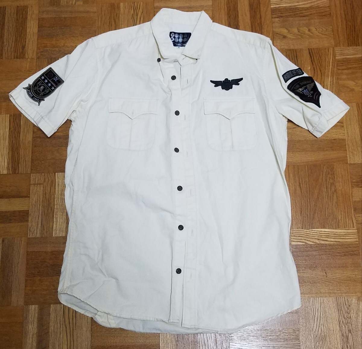 美品 TAKEOKIKUCHI タケオキクチ パイロットシャツ 半袖 ホワイト 半袖シャツ 高級シャツ 日本製 パイロット 航空ワッペン ミリタリー拍卖