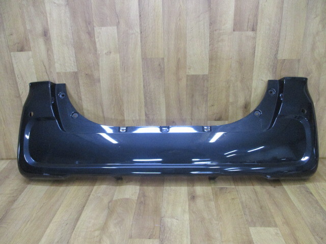 F3/ LA650S/LA660Sタント純正リアバンパー52159-B2D20拍卖