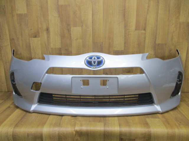 F3/ NHP10アクア純正フロントバンパー52119-52620拍卖