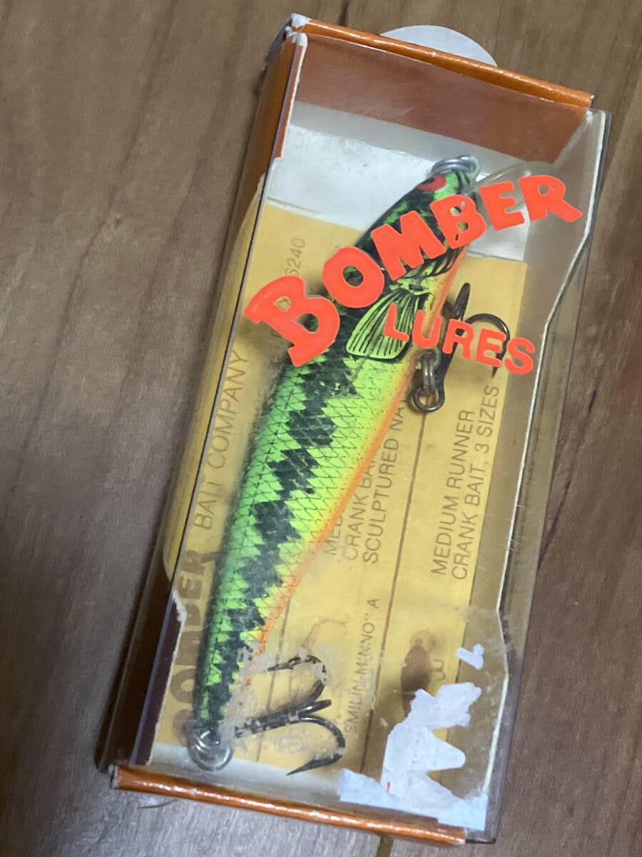 新品 ボーマー BOMBER ロングA 1/4oz リアヒートンモデル 14A拍卖