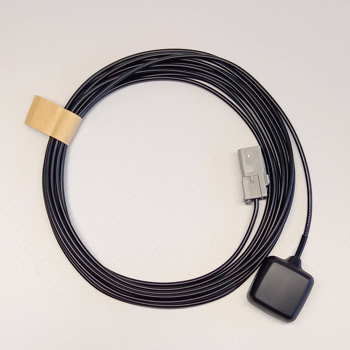 【新品】CN-B200D/CN-B300B/CN-B301B/CN-B310B/CN-B311B/CN-BR300B/CN-BR310B GPSアンテナ【パナソニック純正部品】拍卖