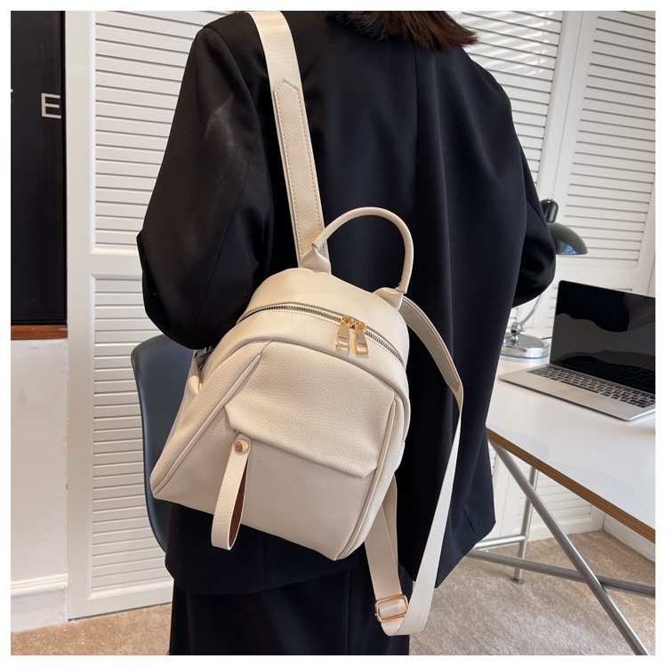 リュックサック デイパック 肩掛け ミニバッグ 手提げバッグ puレザー 手提げ ファスナー付き ミニリュック 米色拍卖
