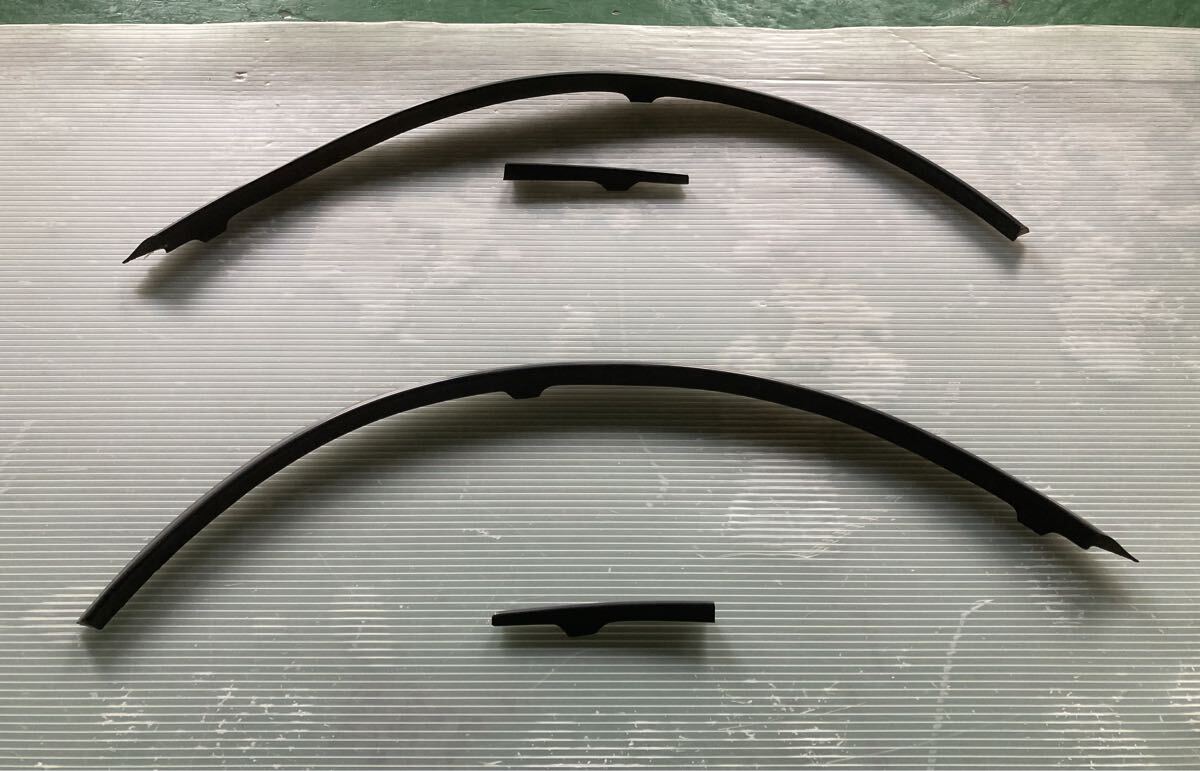 キズ、汚れ有り特価! ニッサン スカイライン GT-R R32 フェンダーモール フロントのみ SKYLINE拍卖