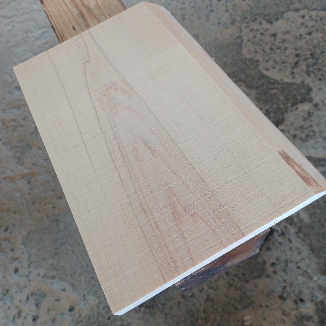 A-2346【26.9×18~18.8×2cm】 国産ひのき 片耳付板 まな板 花台 看板 一枚板 無垢材 桧 檜 DIY拍卖