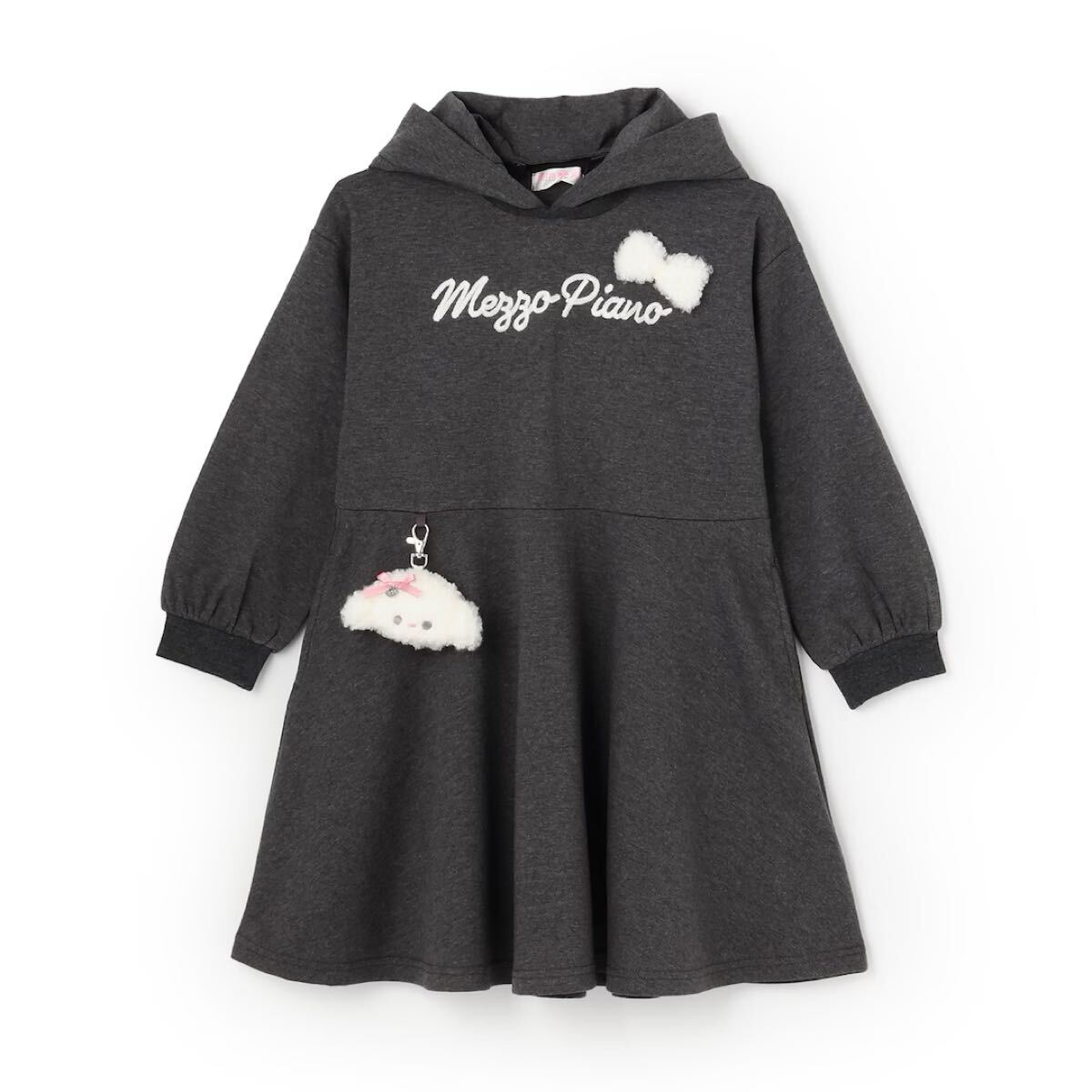 メゾピアノ新品新作タグ付きプードルチャームつき パーカワンピース100拍卖