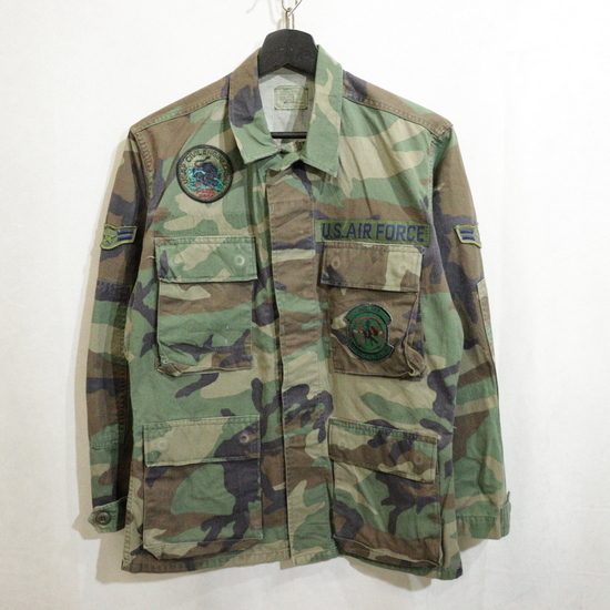 K871 90sビンテージ ミリタリージャケット ウッドランドカモ U.S.AIRFORCE■1990年代製 表記XSサイズ グリーン 古着 アメカジ ストリート拍卖