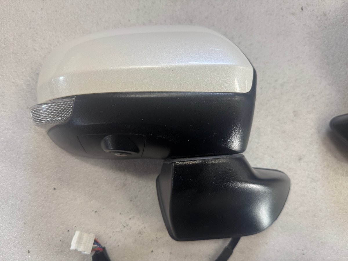 ダイハツ LA150S ムーブ 右 ドアミラー R 運転席側 W24 拍卖