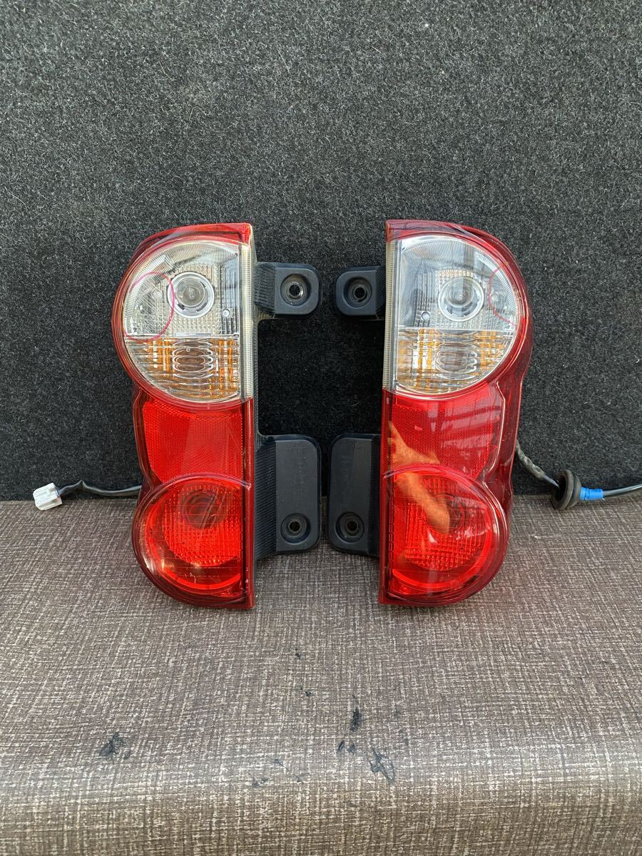 日産バネット バンDBF-VM20テールランプ セット NV200 VM20 バネット 左右 日産拍卖
