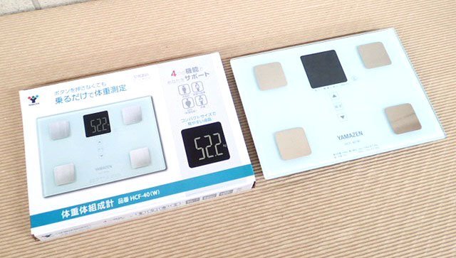 ●CC-I● 【展示美品・付属品完備】 体重体組成計 (体重/体脂肪率/基礎代謝量/BMI) H.CF-4.0(W) ホワイト (管理AOM-111)拍卖