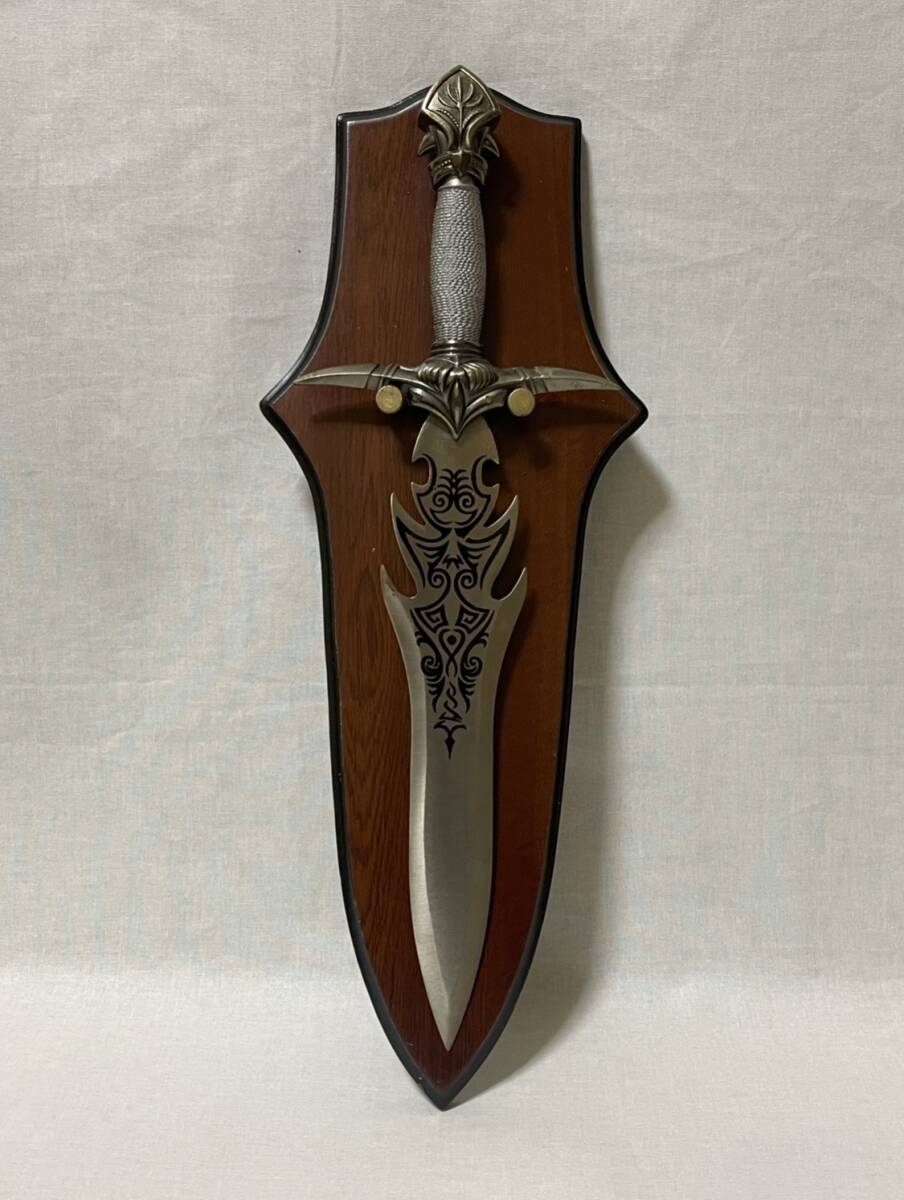 レプリカ 西洋人形 短剣 壁掛けタイプ 剣長さ44センチ 装飾品拍卖