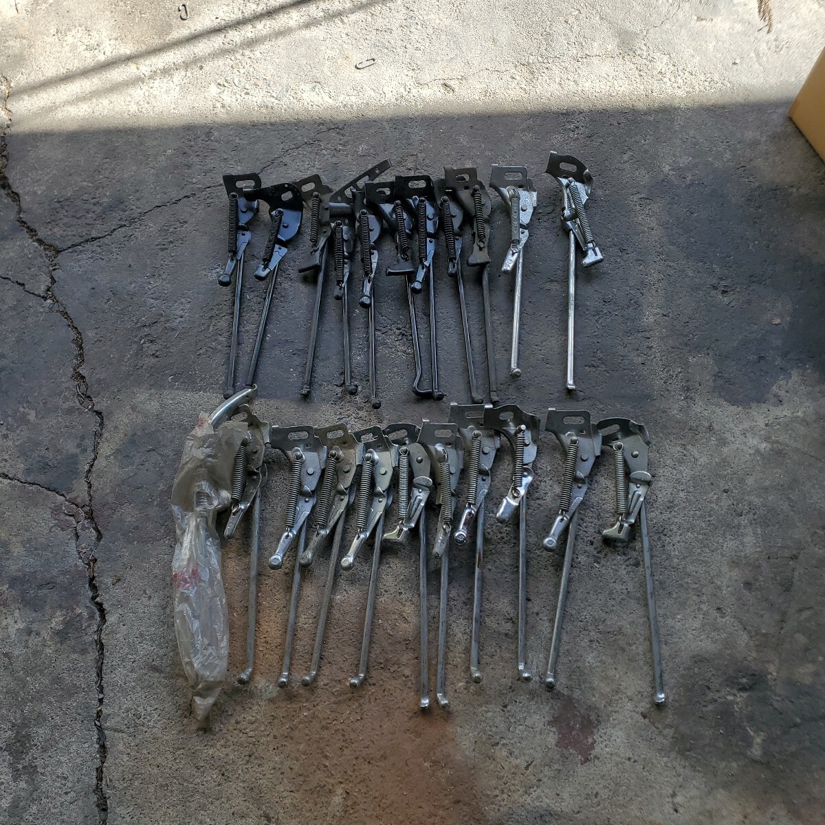 サイドスタンド 大量22本 当時物 レトロ ビンテージ ブリヂストン ミヤタ ツノダ セキネ ナショナル スーパーカー デコチャリ フラッシャー拍卖