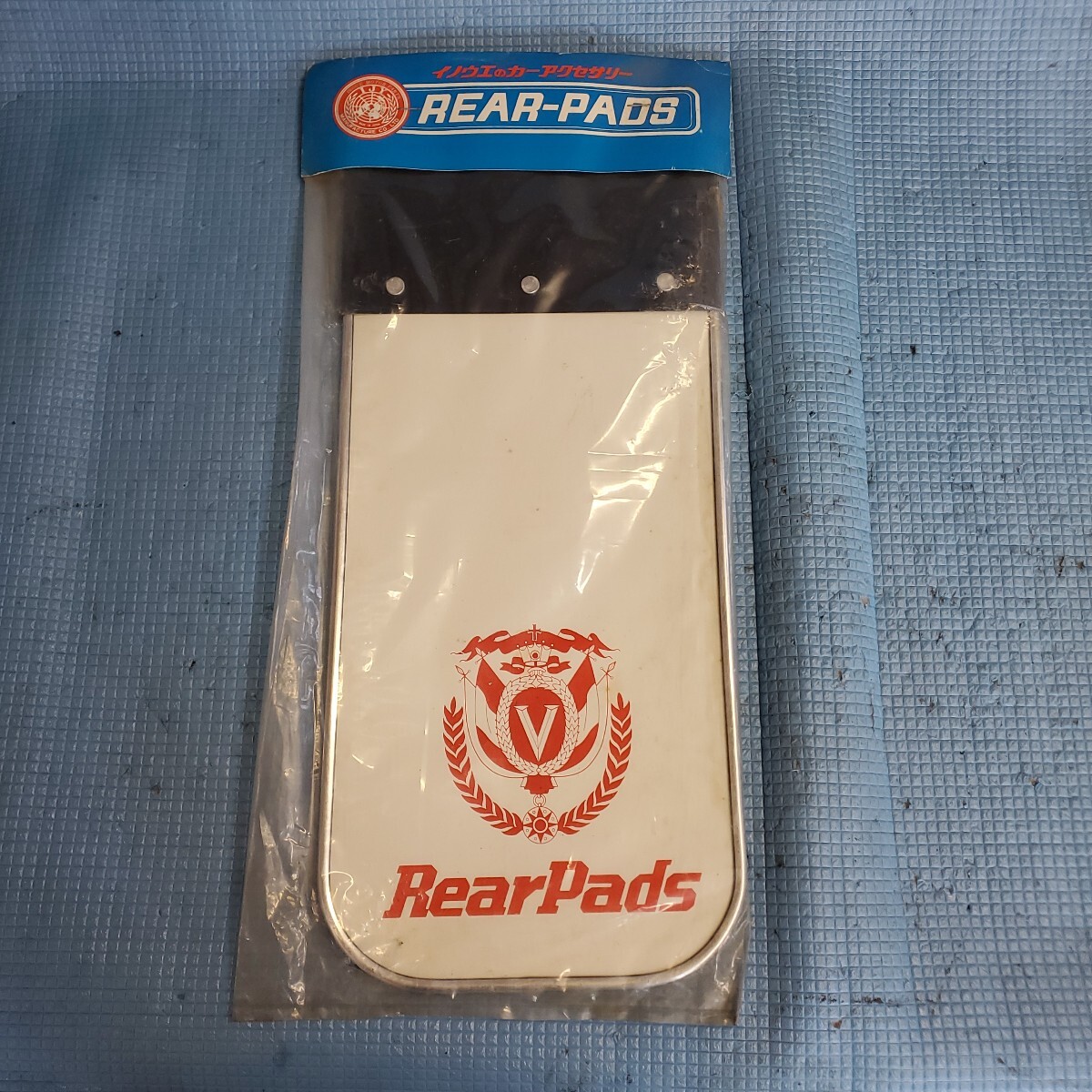 イノウエ フェンダーフラップ 赤 新品 当時物 希少 GT380 GT550 GT750 KH250 KH400 SS350 SS750 Z2 RG250 GS400 CB400F CB250T CB750K 拍卖