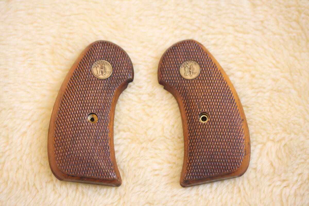 Herret's へレッツ VINTAGE ヴィンテージ Jフレーム用 フルチェッカー ウッドグリップ 木製グリップ M36 M60 チーフスペシャル拍卖