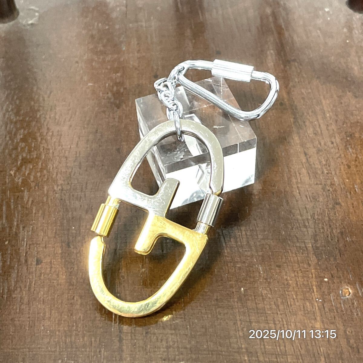 GUCCI グッチ ダブルG ゴールド×シルバーカラー キーホルダー キーリング チャーム アクセサリー 装飾品拍卖