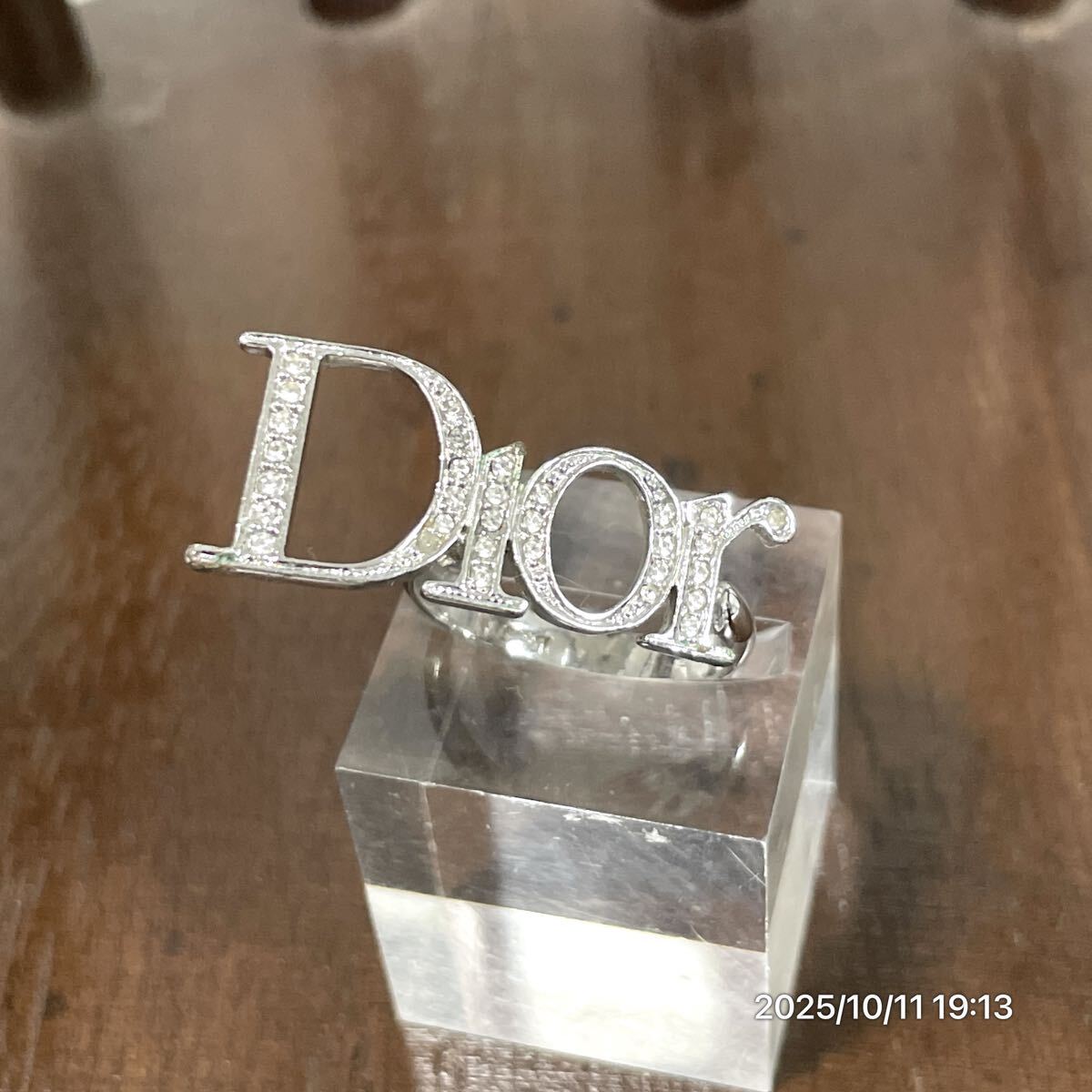 Dior クリスチャンディオール ブランドロゴ ラインストーン シルバーカラー リング 指輪 アクセサリー 装飾品拍卖