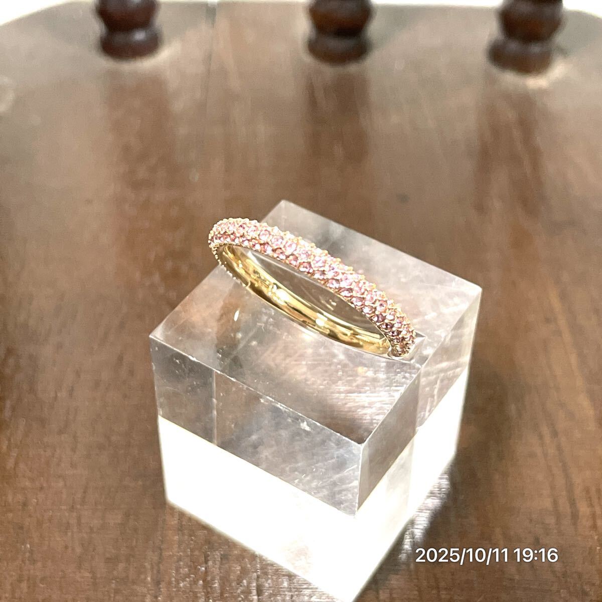 美品 SWAROVSKI スワロフスキー ゴールドカラーボディ クリスタル ラインストーン 指輪 リング アクセサリー 装飾品拍卖