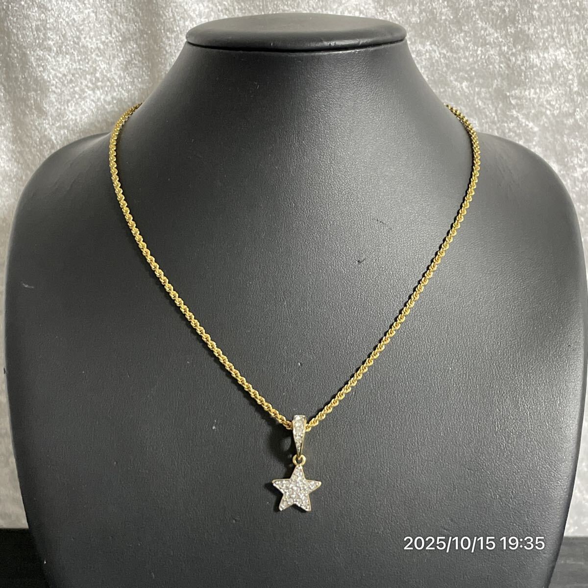 SWAROVSKI スワロフスキー スターモチーフ 星 クリスタル ラインストーン ゴールドカラーボディ ネックレス アクセサリー 装飾品拍卖