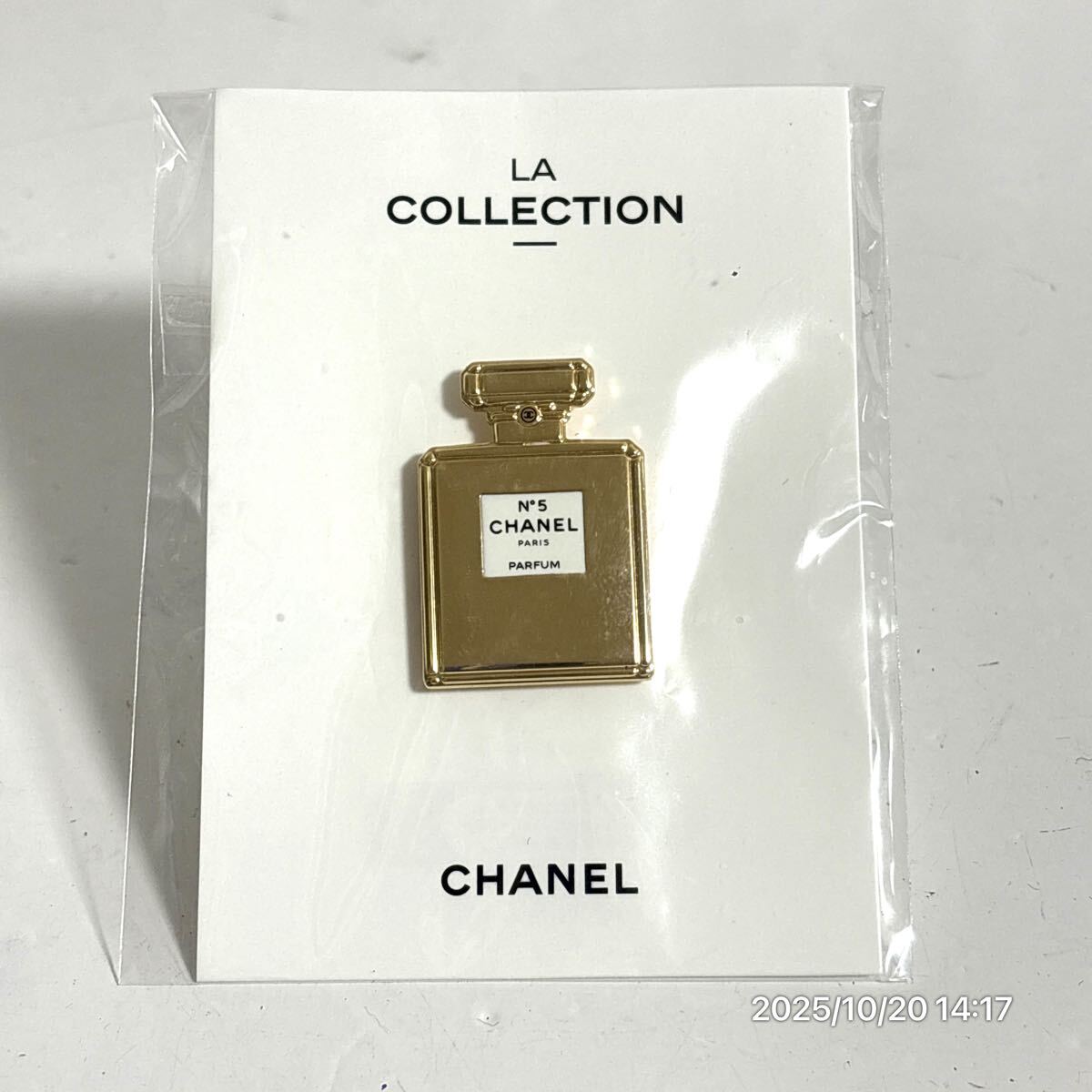 極美品 CHANEL シャネル No5 ボトル 香水瓶モチーフ ゴールドカラー ピンバッジ タイタック アクセサリー 装飾品拍卖
