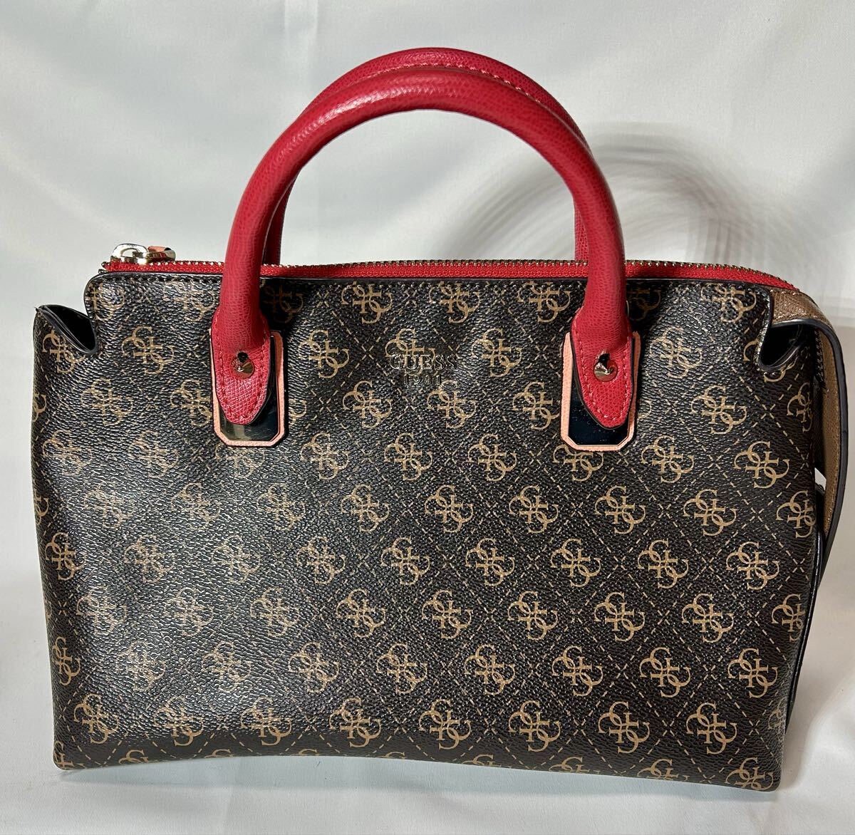 GUESS ゲス ハンドバッグ トートバッグ モノグラム ロゴ柄 PVC レザー調 美品 付属袋付 レディース カジュアルほぼ未使用拍卖