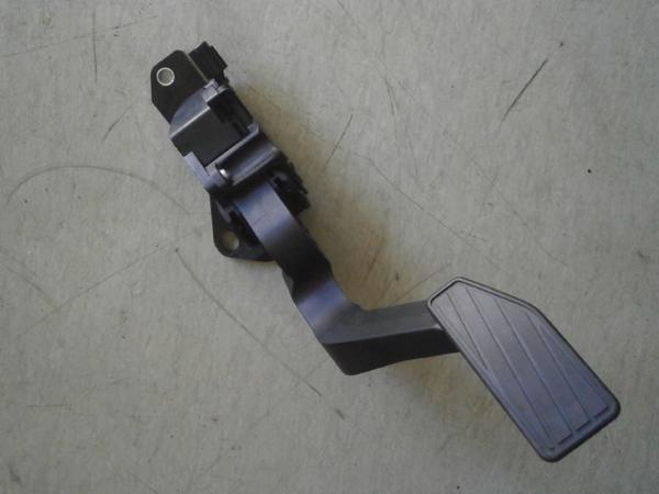 スズキ ワゴンR MH34S 電気式アクセルペダル @2141拍卖