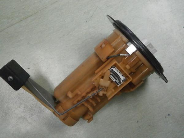 トヨタ オーパ ZCT10 フューエルポンプ @1355拍卖
