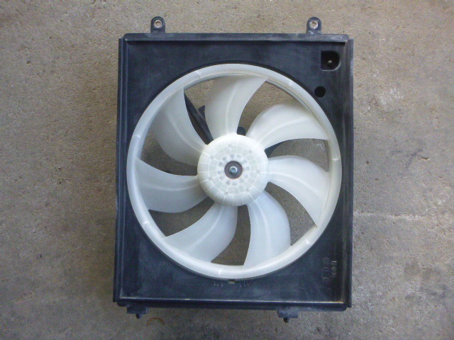 三菱 トッポ H82A 電動ファンASSY @11902拍卖